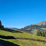 New With Breathtaking Views! Chalet