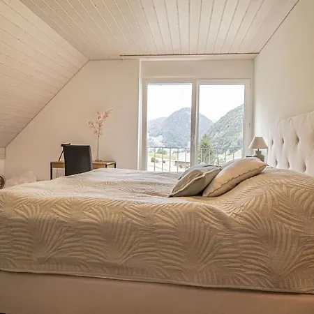 New With Breathtaking Views! Domek alpejski