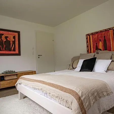 New With Breathtaking Views! * Alt St. Johann