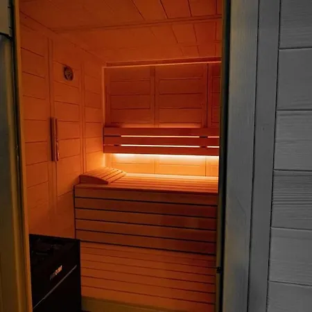 Chalet New With Breathtaking Views!