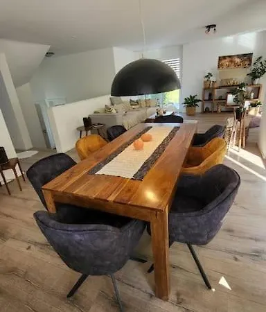 New With Breathtaking Views! * Alt St. Johann